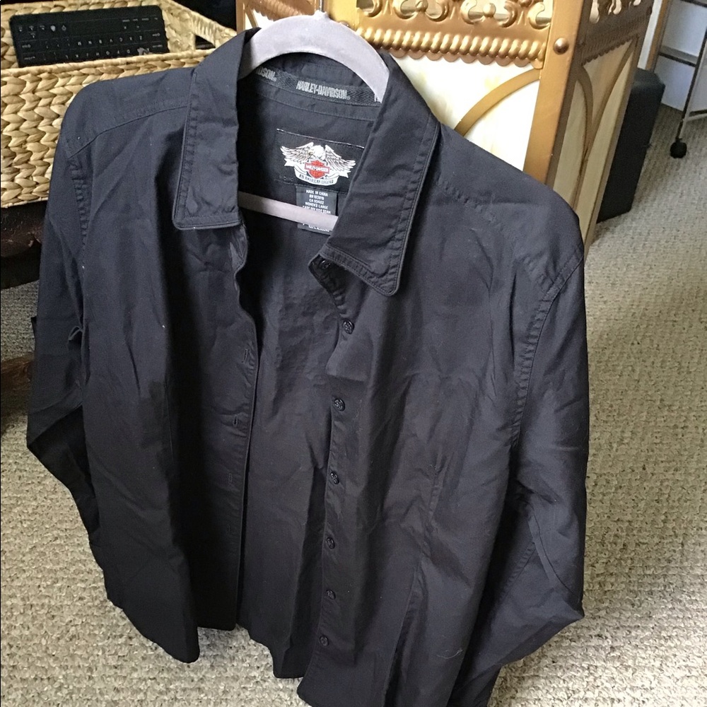 Harley-Davidson Woman’s shirt.